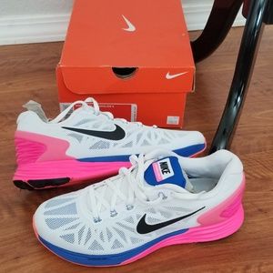 Nike Womens Shoes - Size 7.5